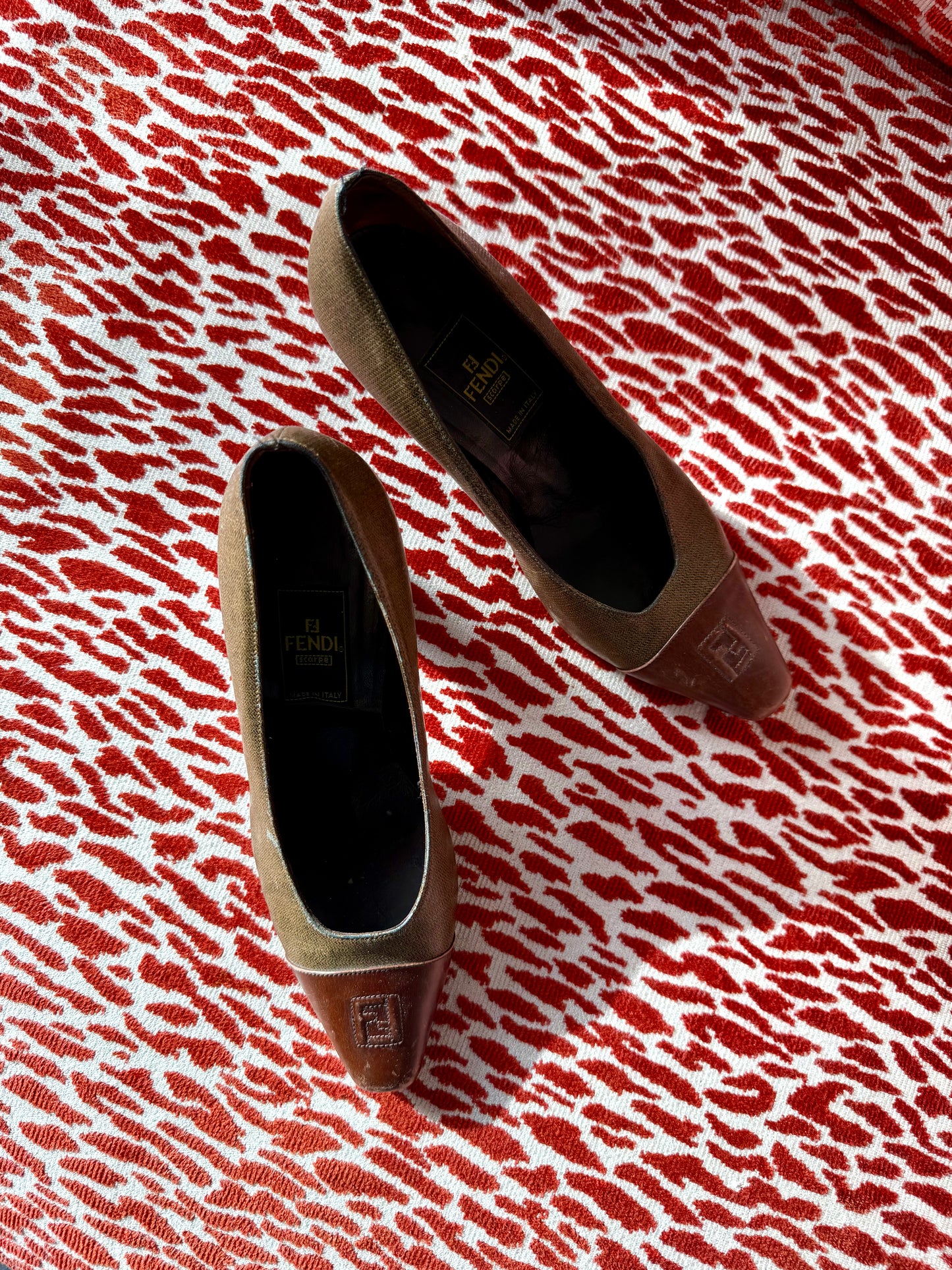 Vintage Fendi Brown Logo Pumps