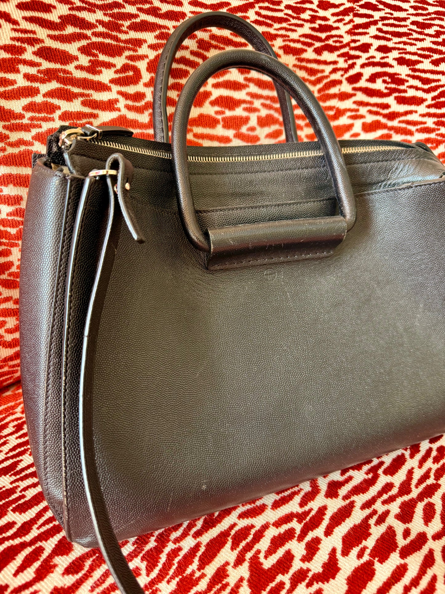 Pre-Loved The Row Black Leather Classic 5 Tote Bag with Removable Strap