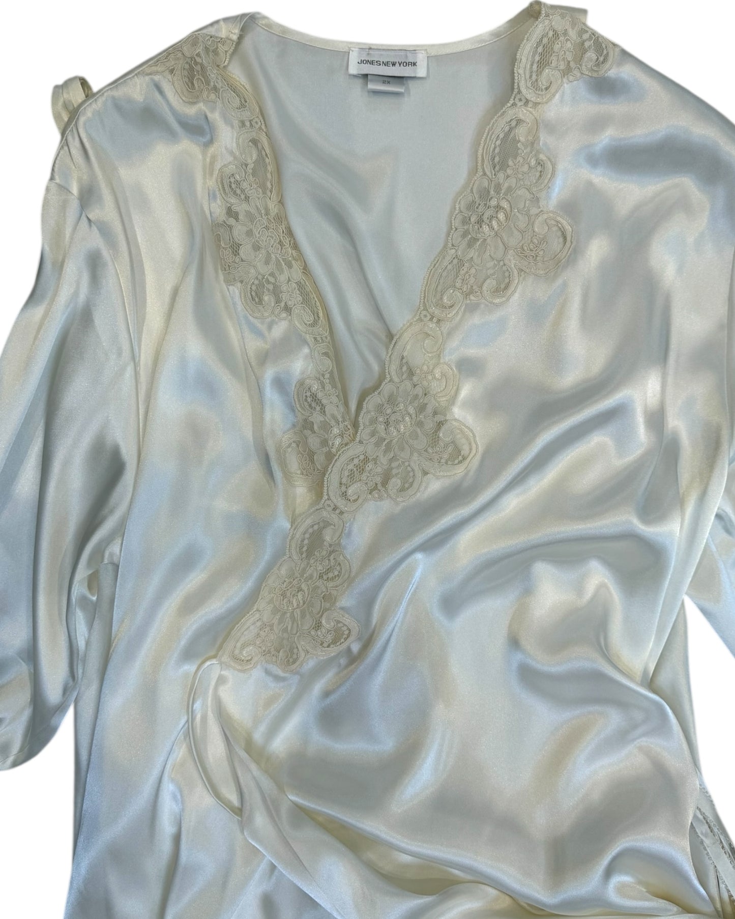 Vintage Jones New York White Lace Nightgown and Robe Set
