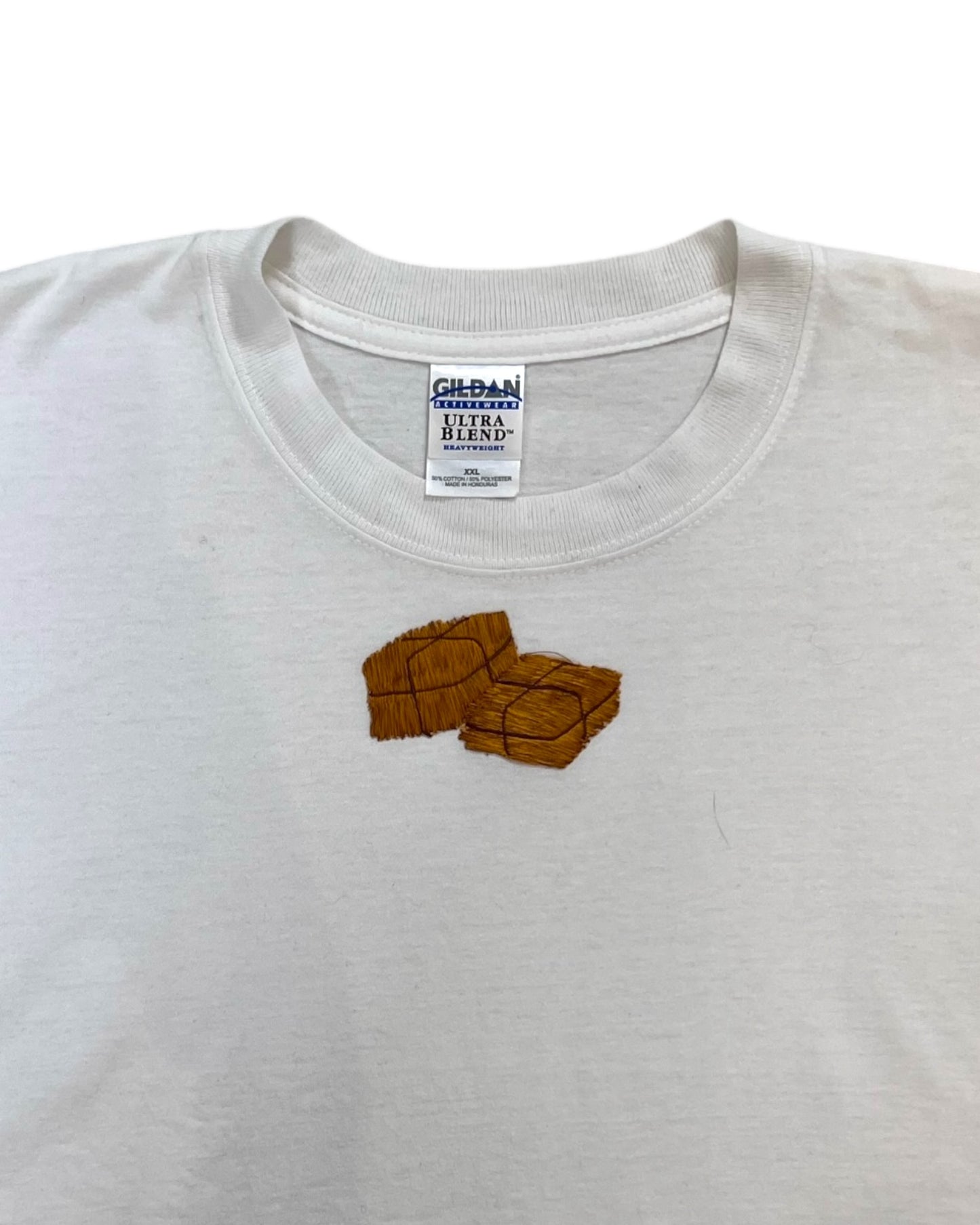 Pre-Loved Embroidered Hay Bales White Tee