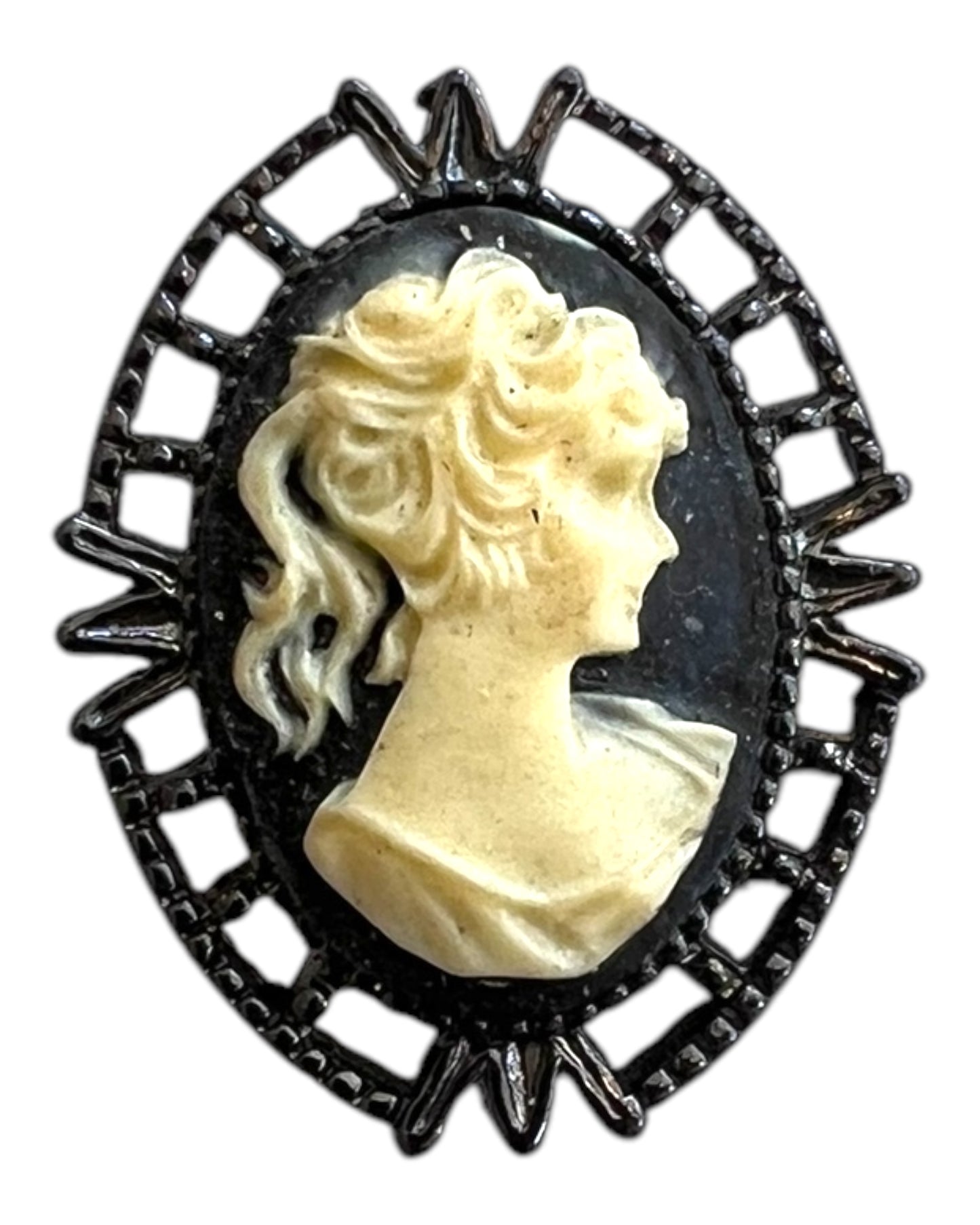 Vintage Black and White Cameo Brooch