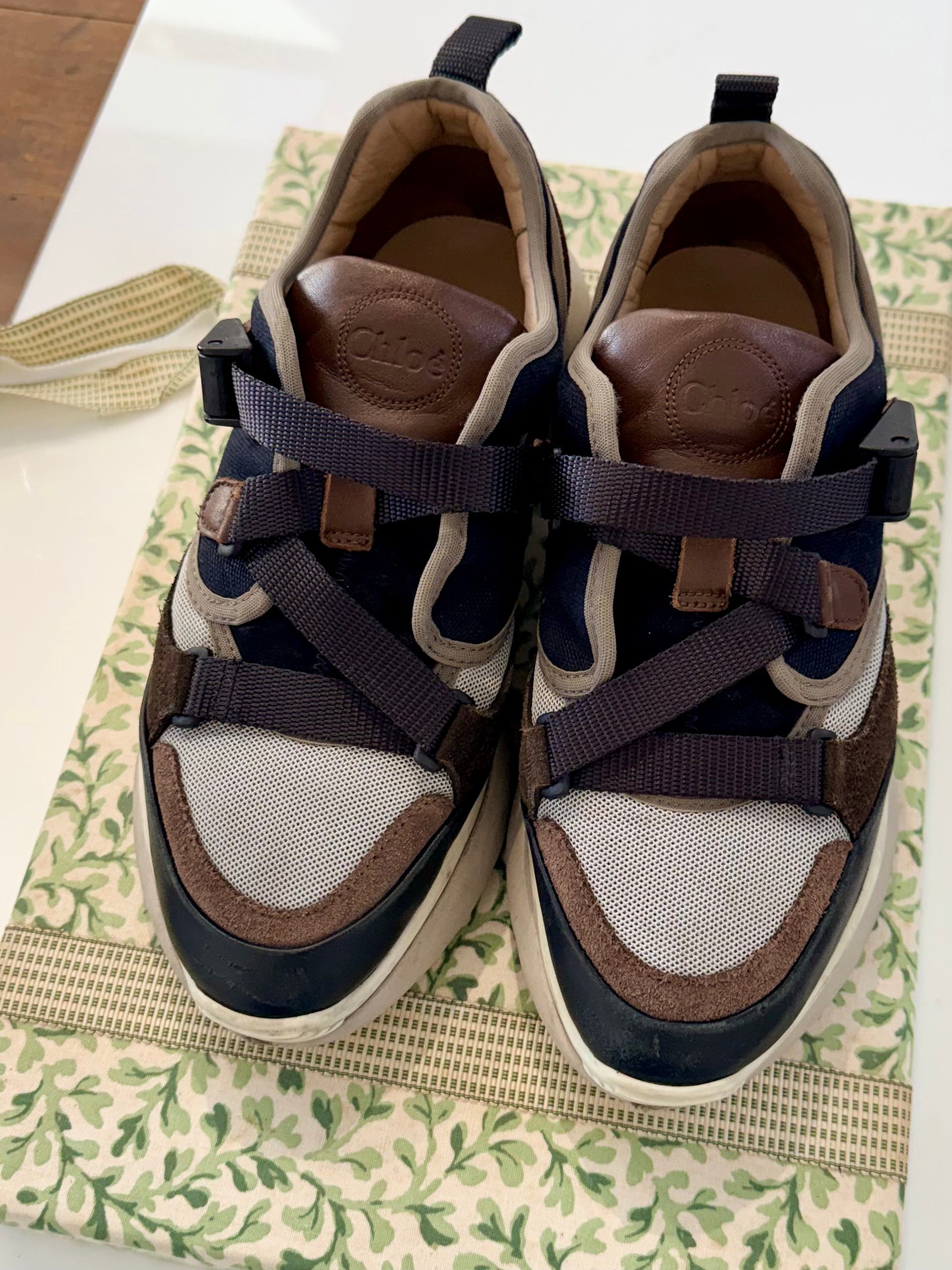 Pre-Loved 2018 Chloé Sonnie Low Top Sneakers