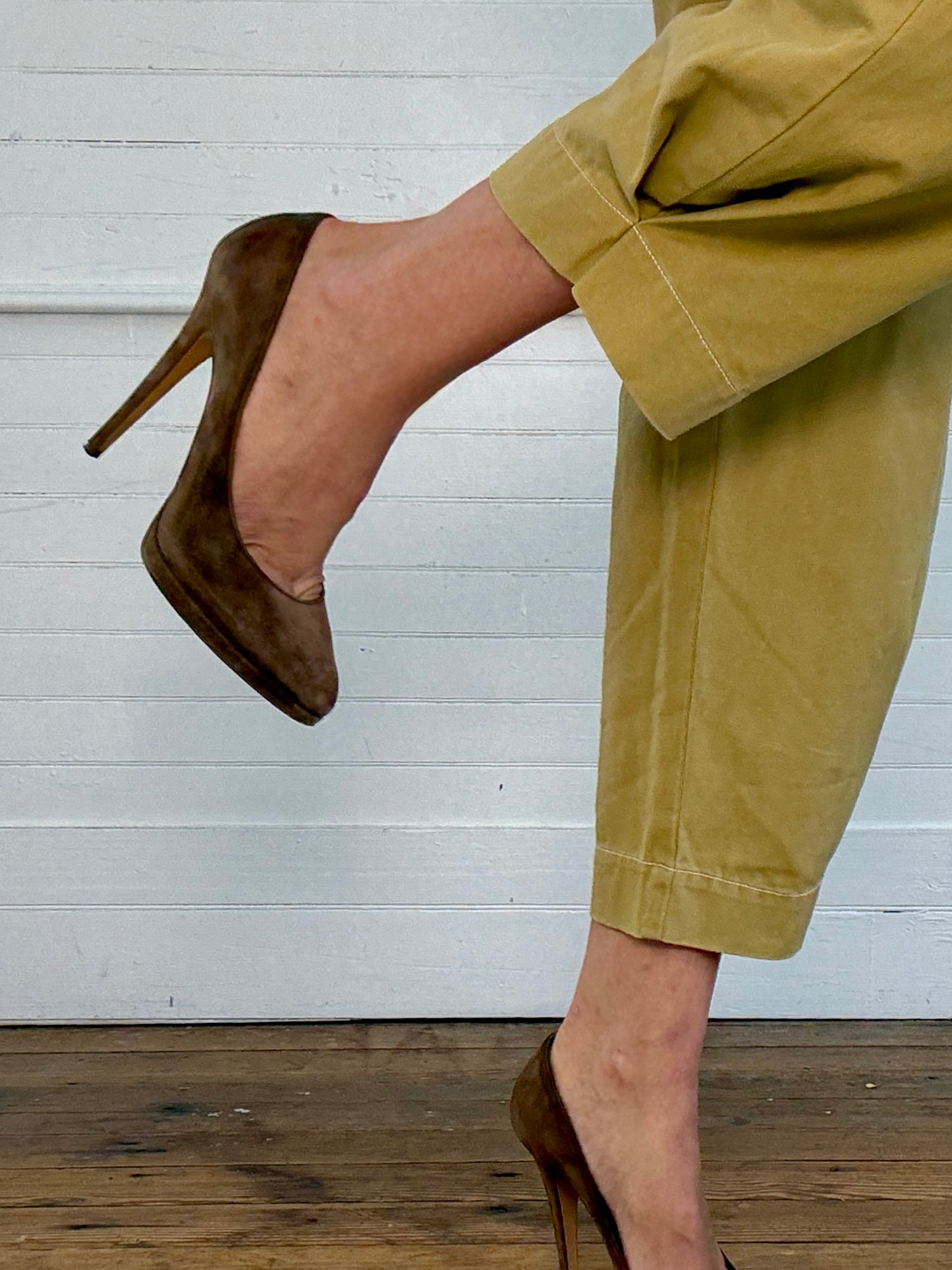 Vintage Casadei Brown Suede Pumps