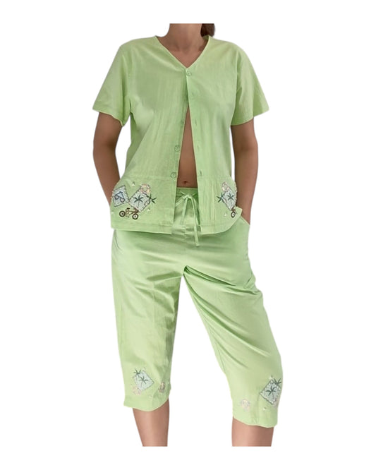 Vintage Lime Green Embroidered Beach Scene Matching Set