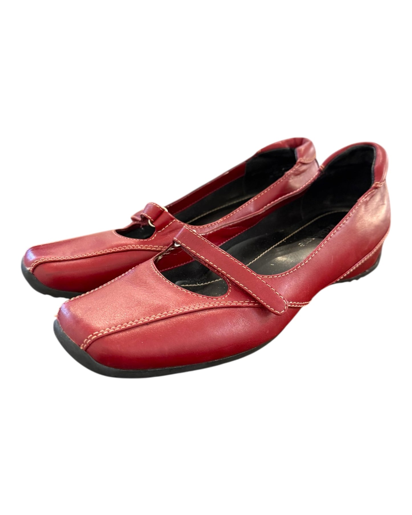Vintage Red Mary-Jane Sneaker-esque Flats