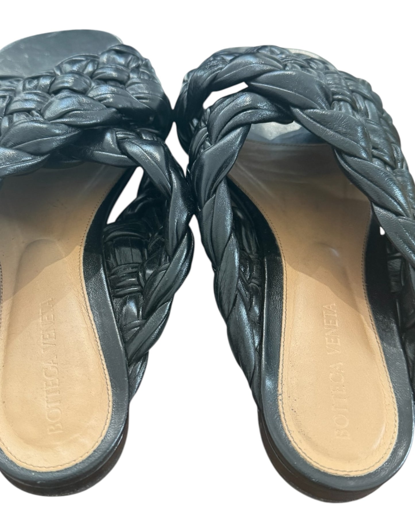 Pre-Loved Bottega Veneta Black Leather Sandals