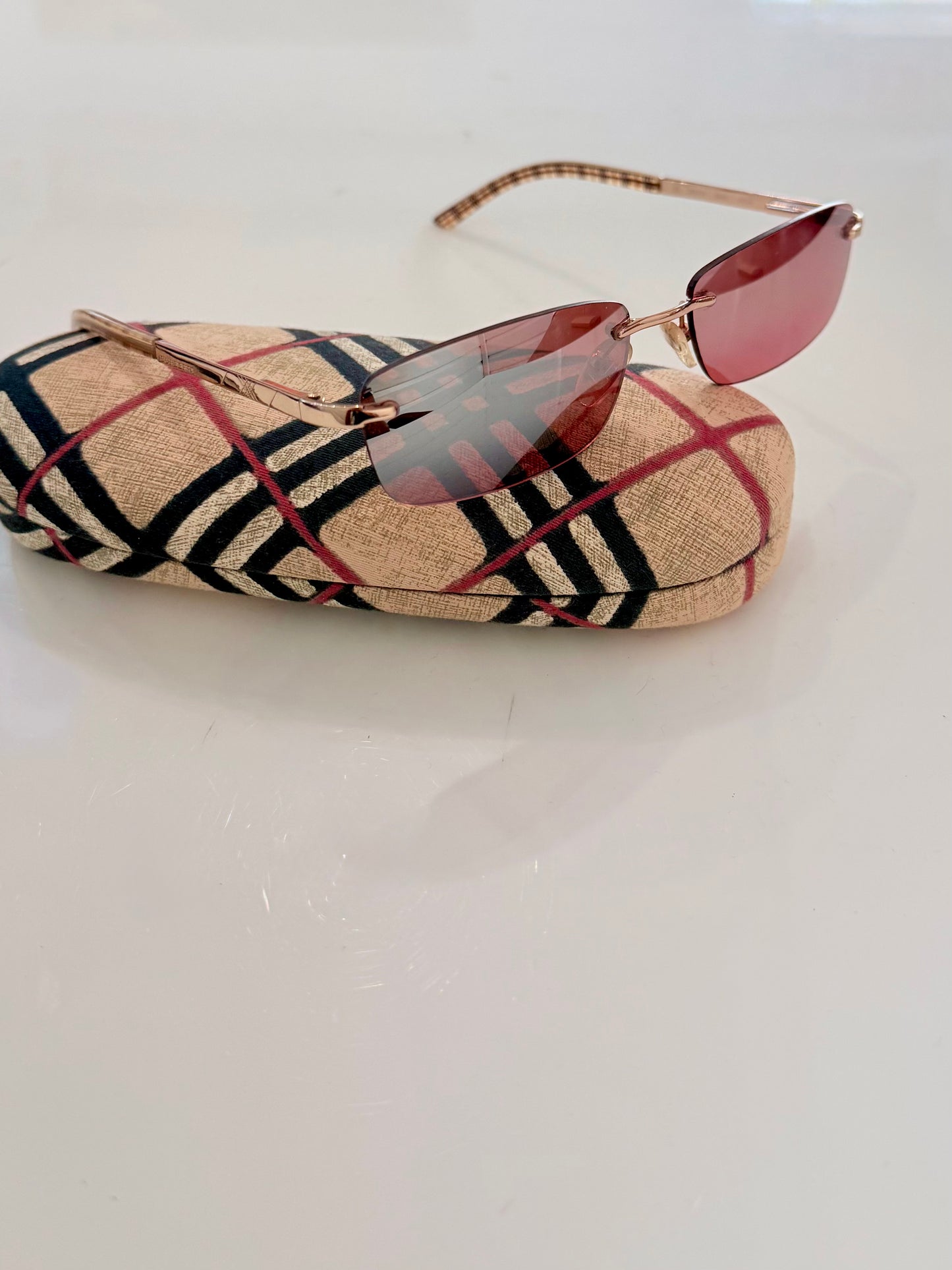 Pre-Loved Burberry Sunglasses