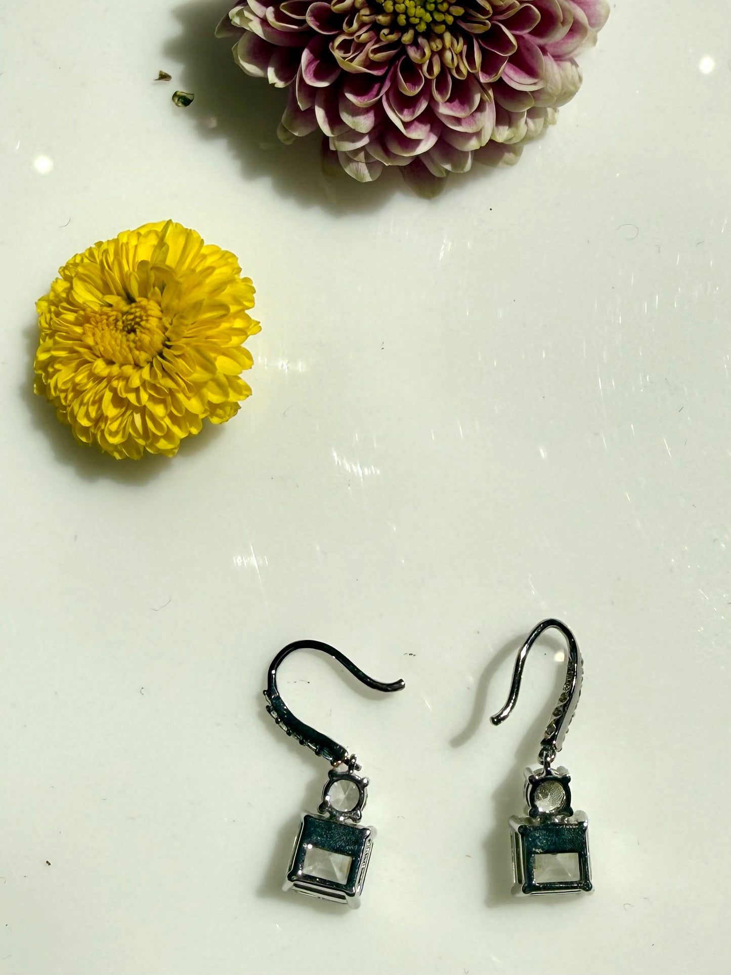 Pre-Loved Diamond Dangly Earrings