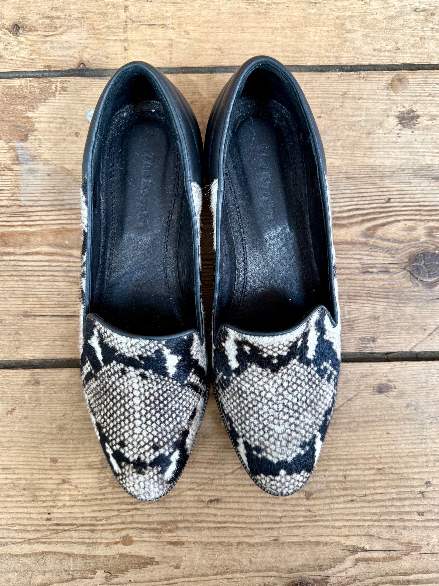 Pre-Loved The Kooples Calfskin Loafers