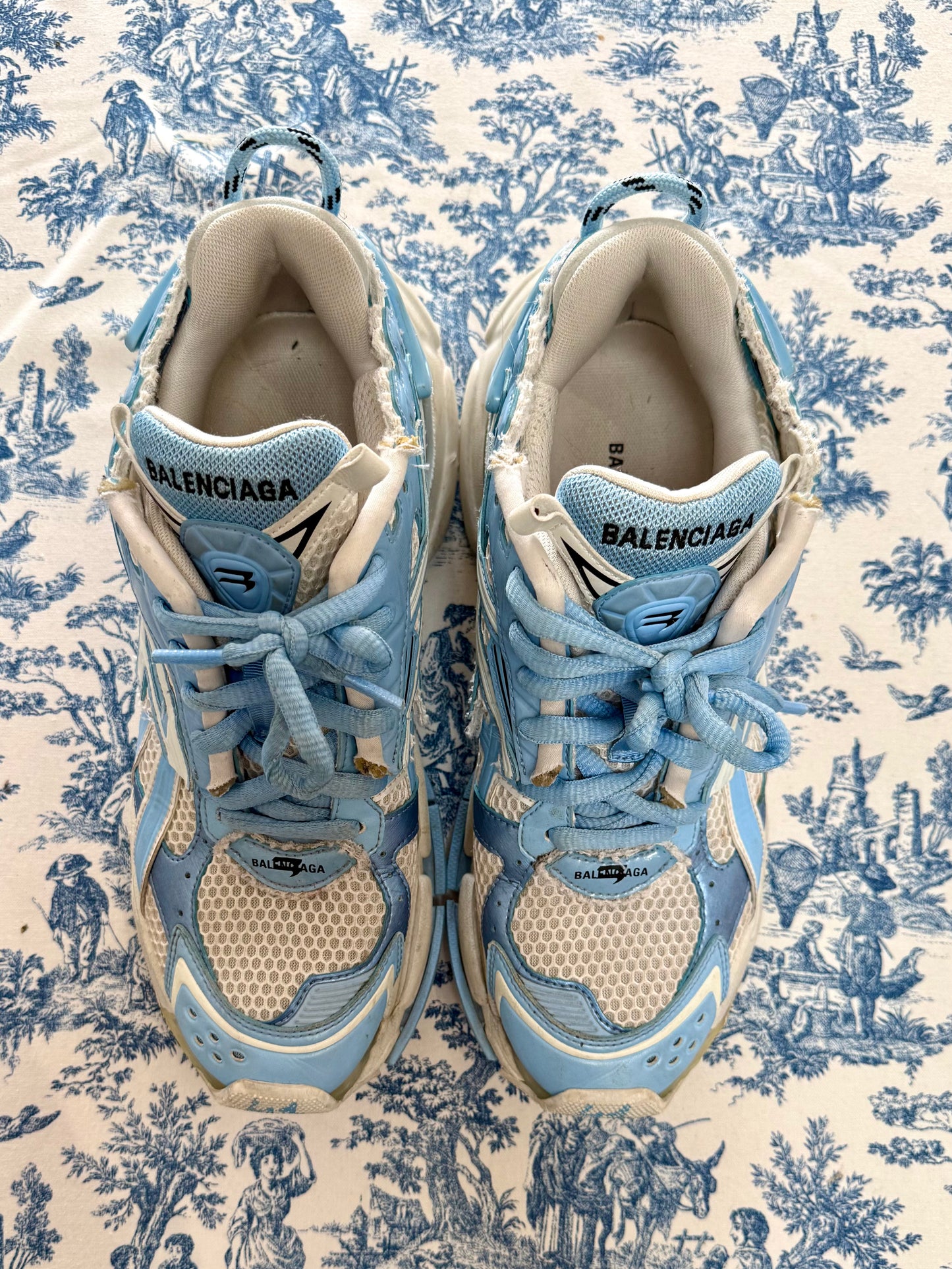 Pre-Loved Balenciaga Runner Sneakers