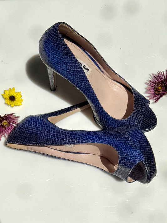 Pre-Loved Miu Miu Calzature Donna Blue Snakeskin Peep Toe Pumps