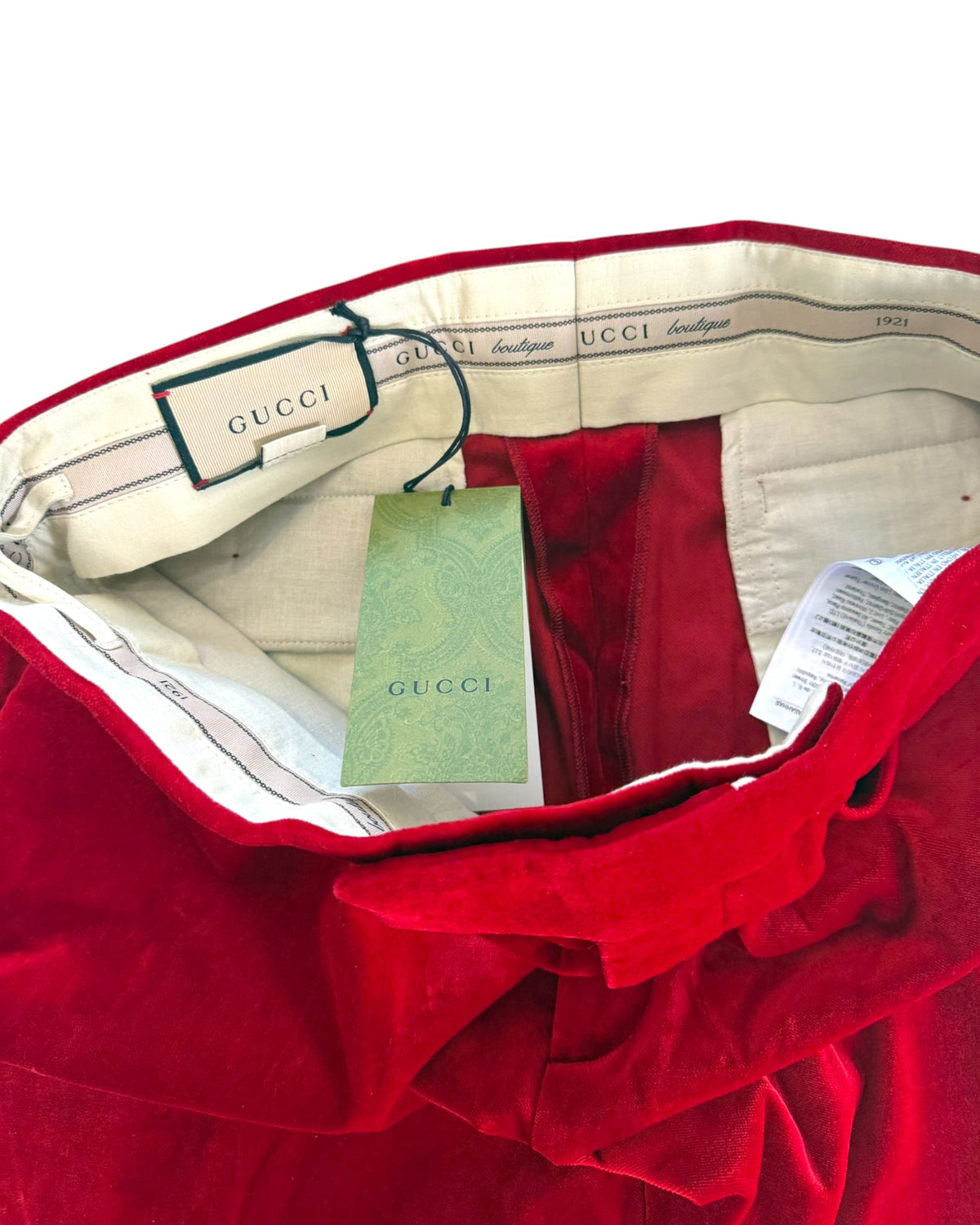 Pre-Loved Gucci Red Velvet Shorts