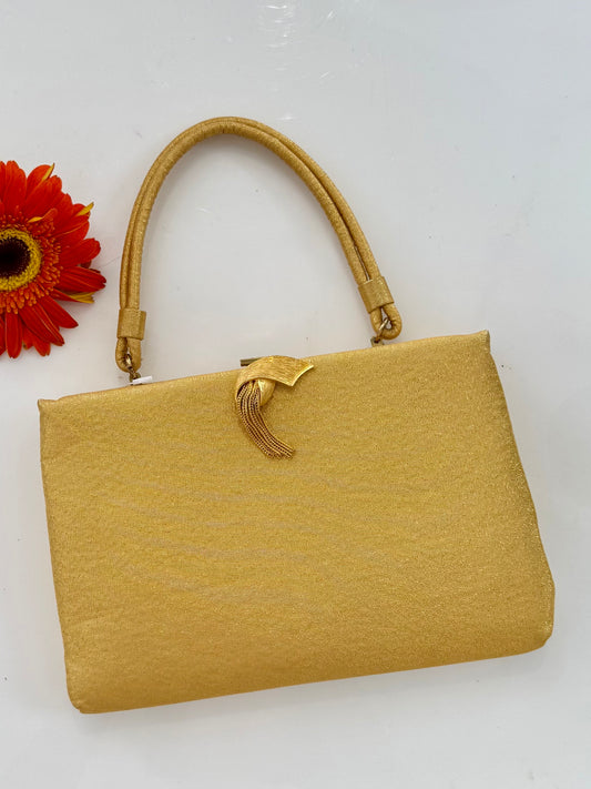 Vintage 1960s Gold Shimmer Clasp Purse