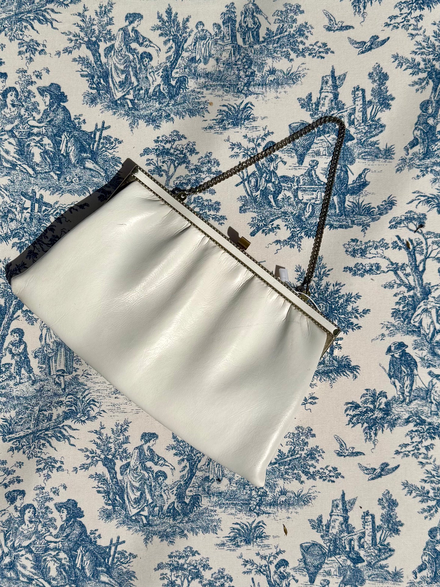 Vintage White and Gold Clasp Bag