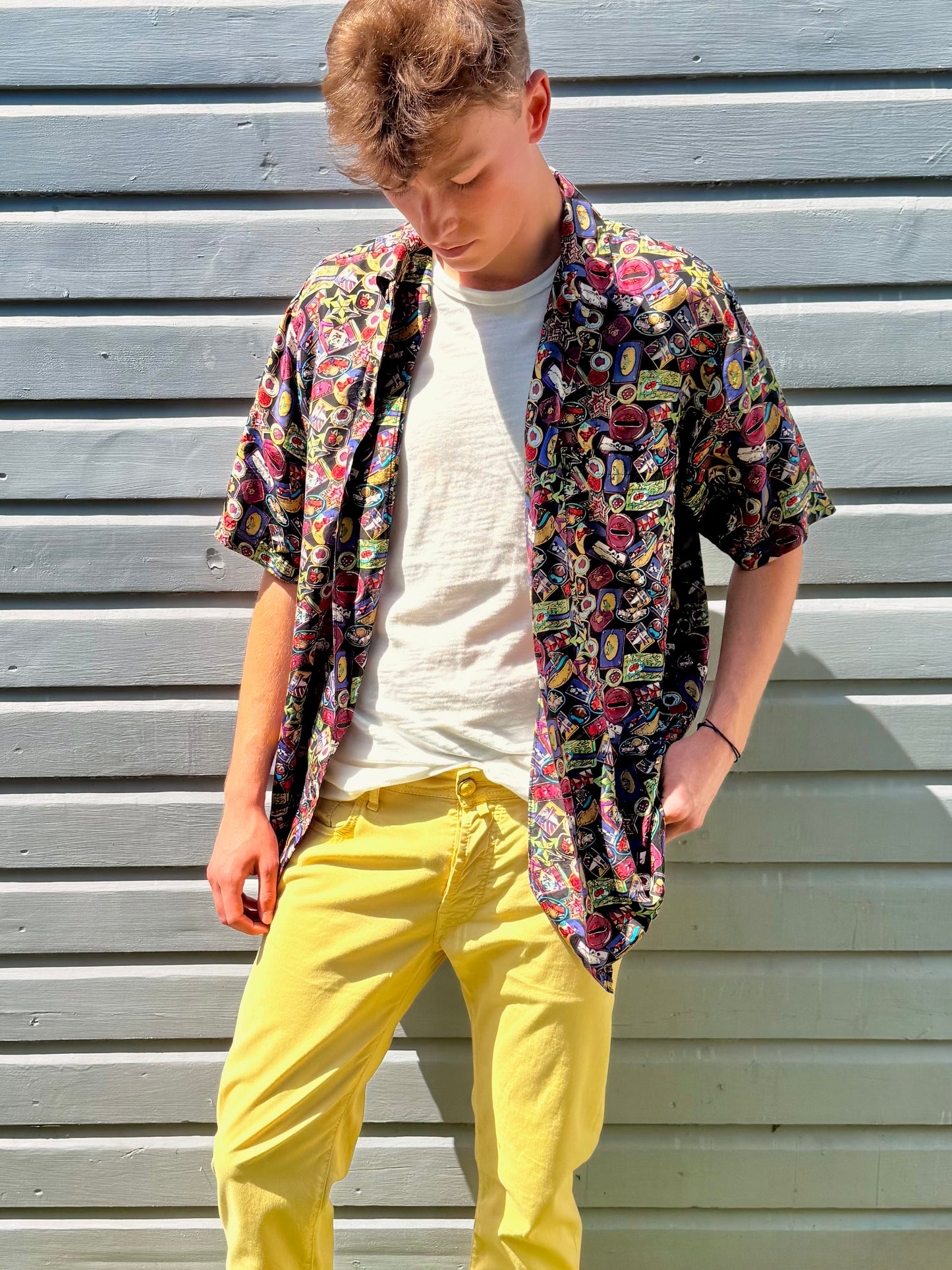 Vintage 1990 Camel Cigarettes Multicolor Postcard Silk Button-Up Top