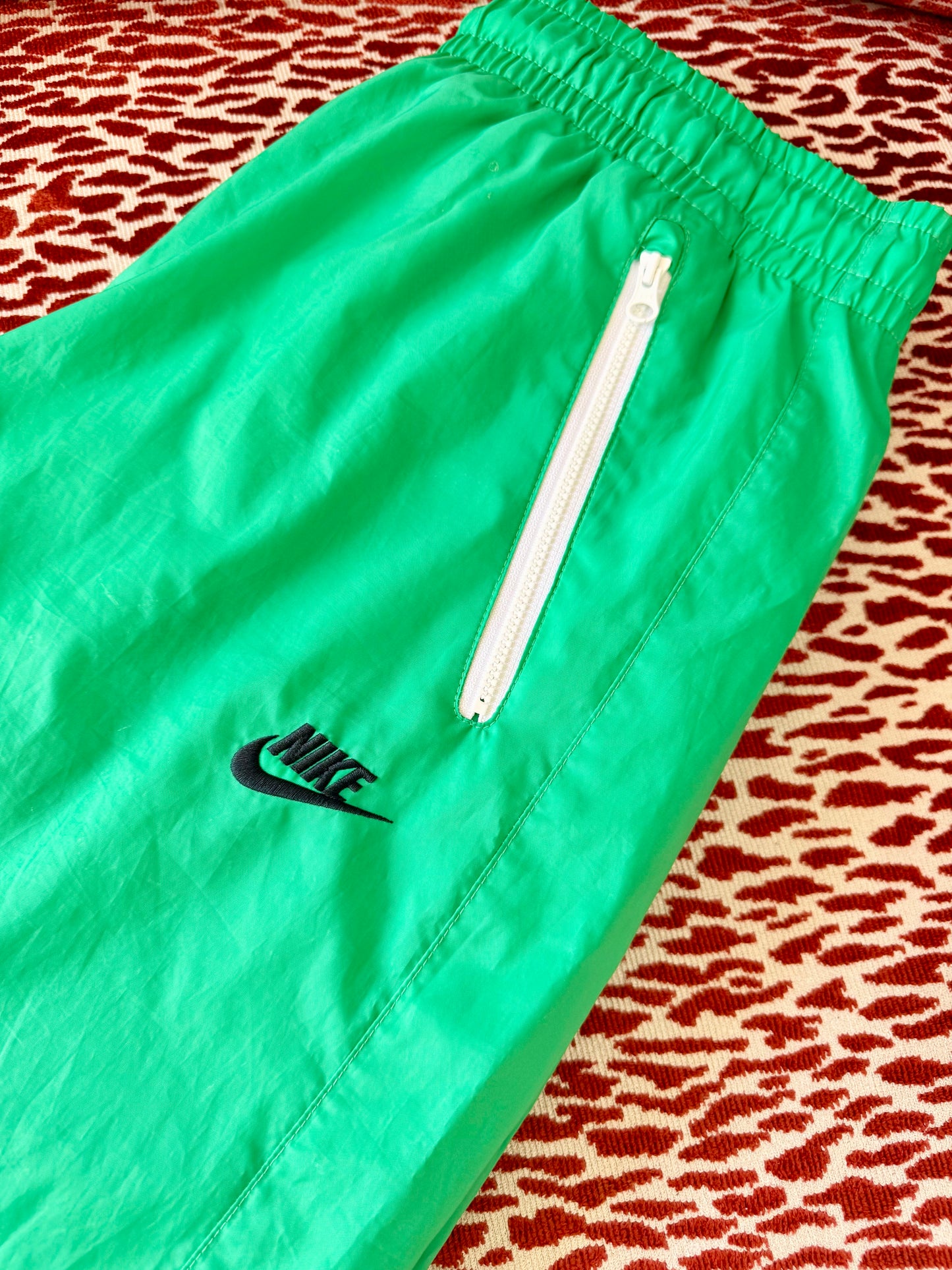 Pre-Loved Nike Green Windbreaker Joggers