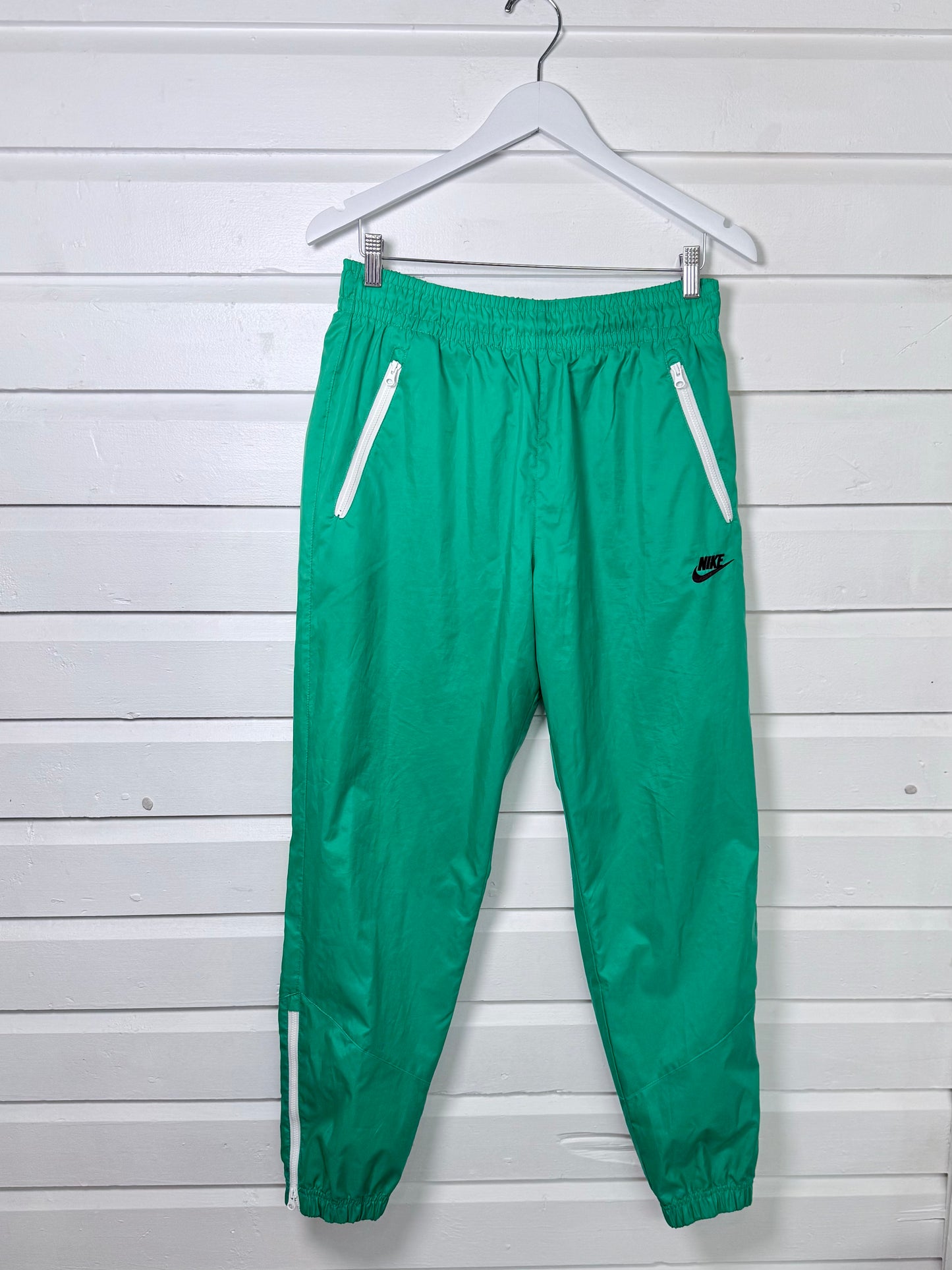Pre-Loved Nike Green Windbreaker Joggers