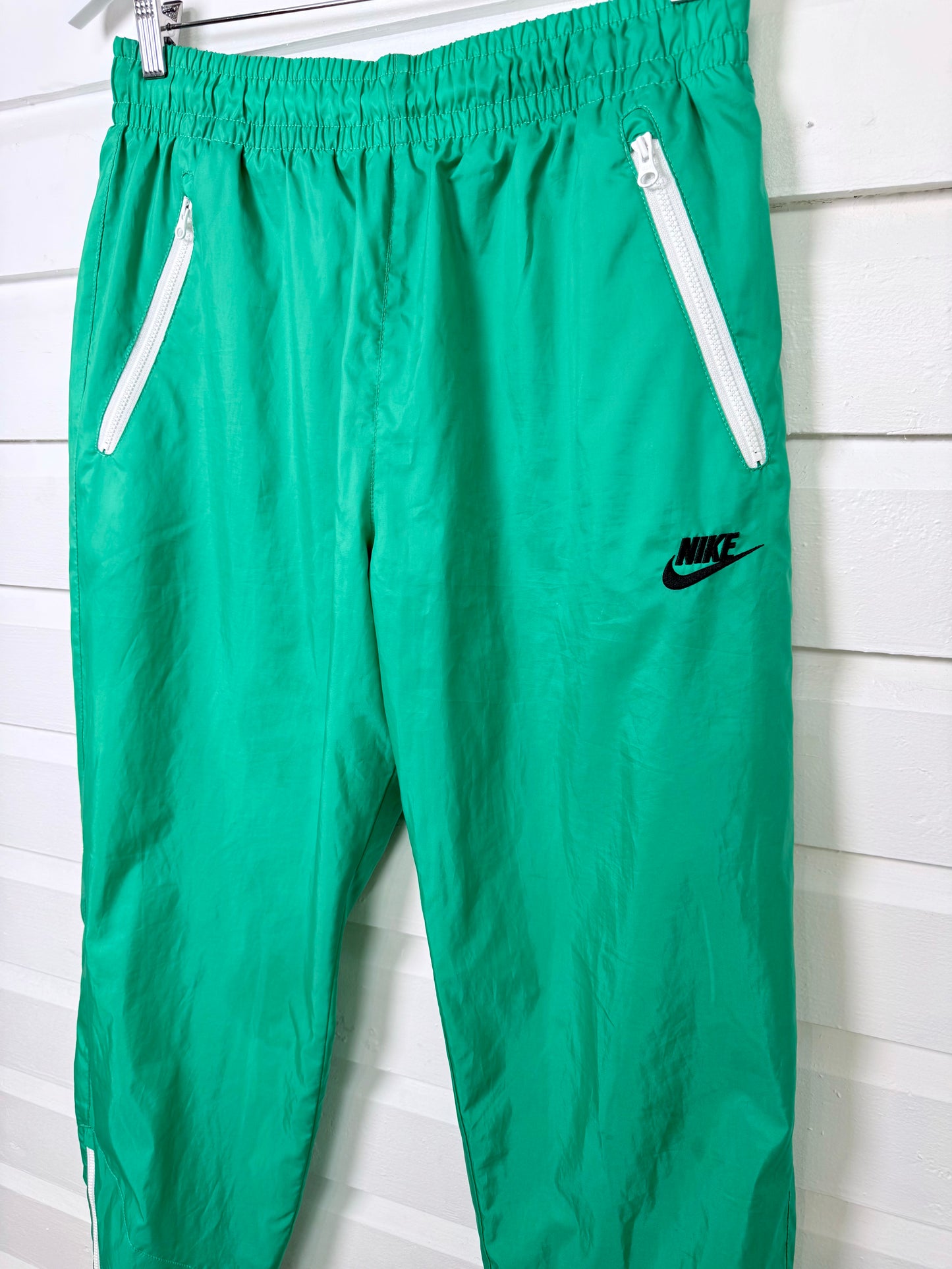 Pre-Loved Nike Green Windbreaker Joggers