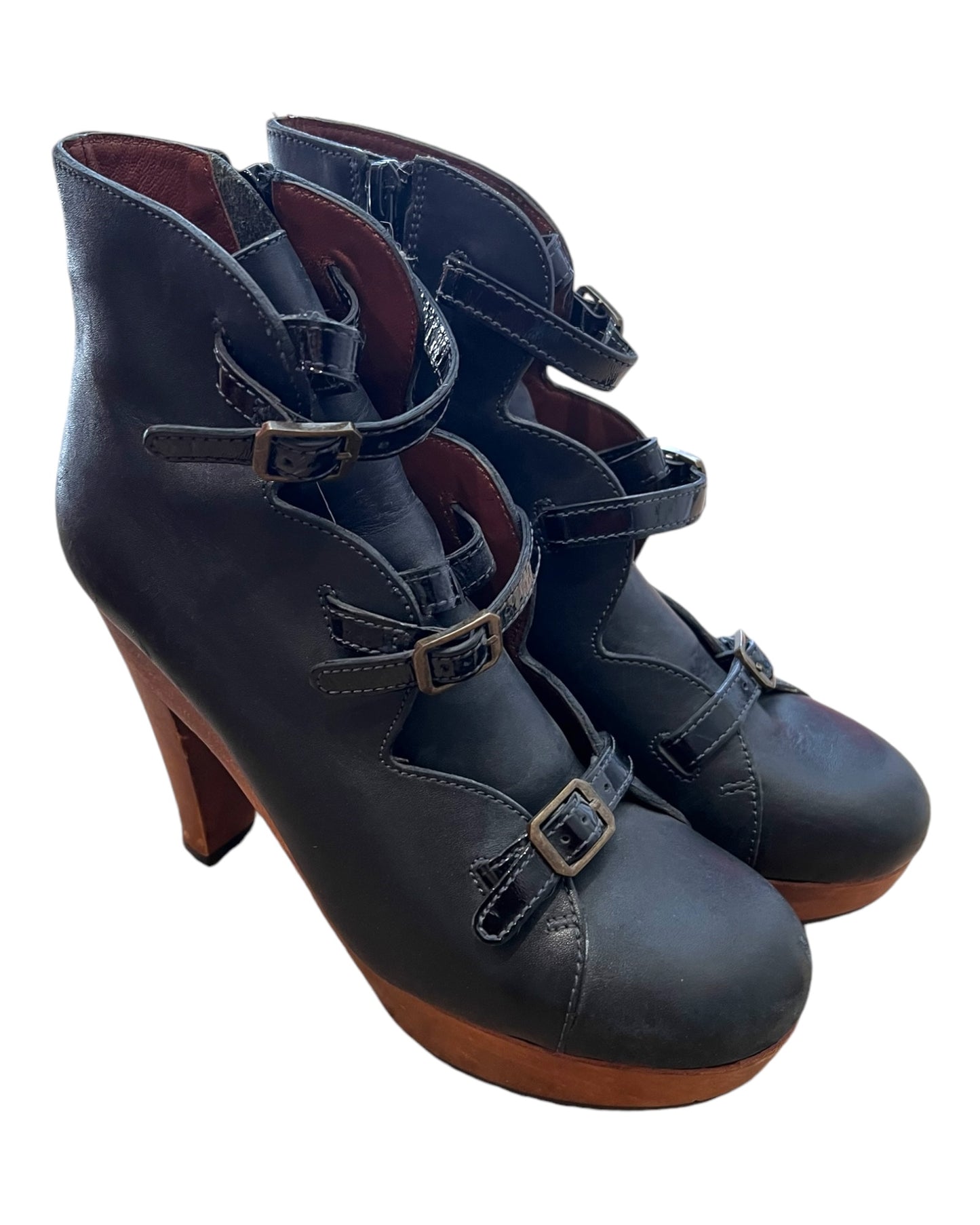 Vintage Chloé Black Leather Platform Heels. Features three buckle details and a wooden sole.